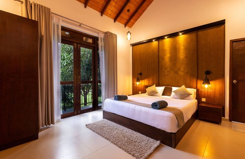Nuwaragam Palatha Central Hotel | Subaseth Villa