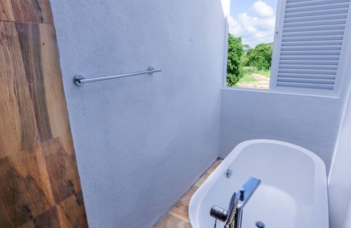 Nuwaragam Palatha Central Hotel | Subaseth Villa