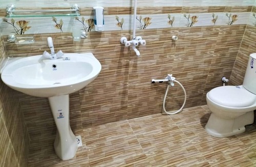 Gulshan-e-Iqbal Casa | Subhan Palace Guest House