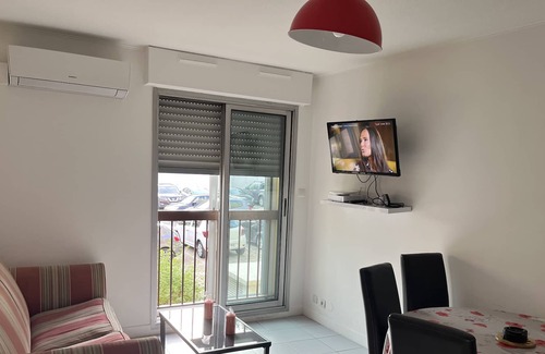 Cros-de-Cagnes Apartamento | Vrbo Property
