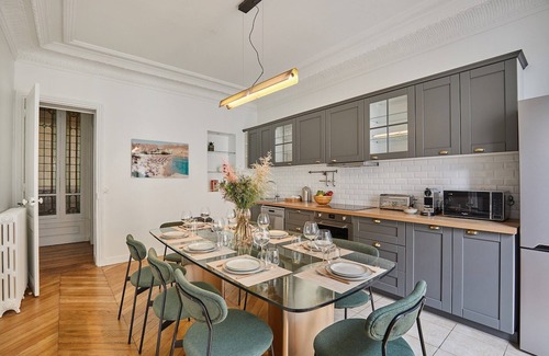 Quartier de la Porte-Saint-Denis Apartamento | Sublime Apartment in the Heart of Paris