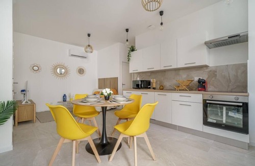 Perier Apartamento | Sublime Appartement Avec Terrasse & Climatisation