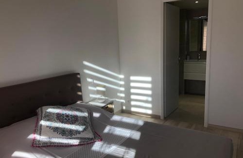 Cros-de-Cagnes Apartamento | Sublime haut de villa aperçu mer/hippodrome/