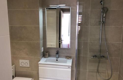 Cros-de-Cagnes Apartamento | Sublime haut de villa aperçu mer/hippodrome/