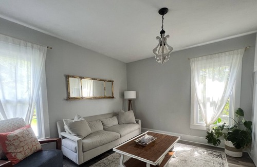 Trumansburg Apartamento | Suburban Flat
