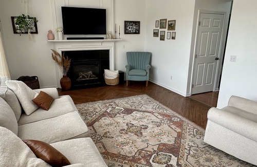 Kansas City Casa | Suburban Getaway— Close to Airport, Downtown Events & Stadiums