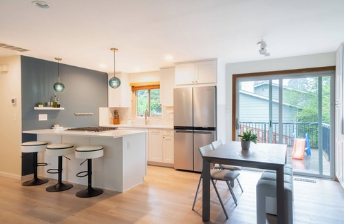 North Creek Casa | Suburban Oasis w/ Hot Tub, Fitness Room, and Office in Serene Bothell