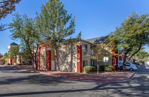 Northeast Heights Hotel | Suburban Studios Albuquerque Uptown