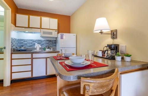 Northeast Heights Hotel | Suburban Studios Albuquerque Uptown