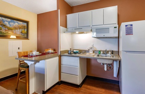 Northeast Heights Hotel | Suburban Studios Albuquerque Uptown
