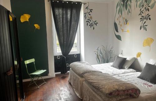 Lacapelle-Biron Cama Y Desayuno | Suditi Divine Home B&B