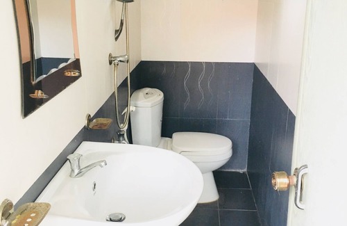 New Town Cama Y Desayuno | Sudu Neluma Home Stay