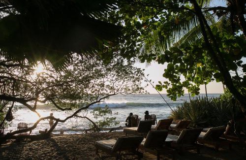 Playa Langosta Hotel | Sueño del Mar Beachfront Hotel