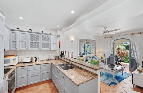 Merlin Bay Apartamento | Sugar Hill Barbados : delightful, garden apartment on this exclusive Estate.