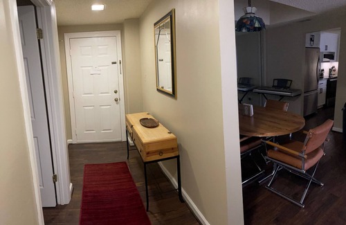 Seven Devils Condominio | 'Sugar Lookout' - 2B Condo w/ Pool and Hot Tub Access