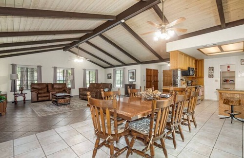 Oakhurst Cabina | Sugar Pine Village 2 HOMES I Jacuzzi BBQ Ping-Pong