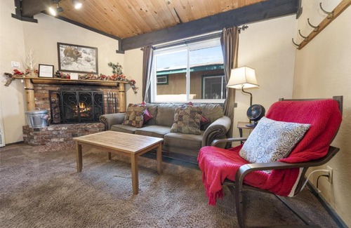 Sugarloaf Casa | Sugar Shack by Big Bear Cool Cabins