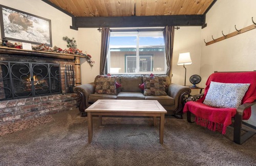 Sugarloaf Casa | Sugar Shack by Big Bear Cool Cabins