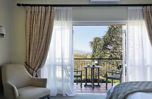 Stellenbosch Casa | Sugarbird Manor at Protea Heights Farm