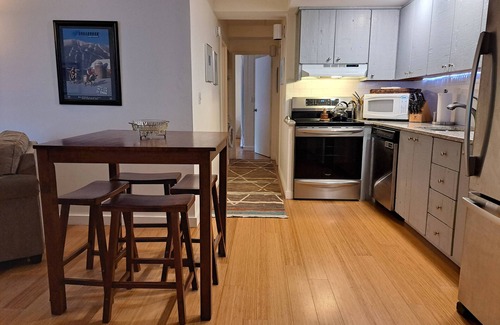Waitsfield Condominio | Recientemente renovado Slopeside Sugarbush Mt. Ellen Condo
