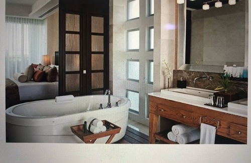 Bucerías Complejo | Suite de 2 dormitorios y 2 1/2 baños para 6 personas con dos bañeras de hidromasaje / Los mejores campos de golf