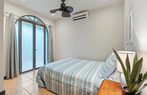 Brasilito Apartamento | Suite 2 Howler - Beach & Pool Condo with 2 BR