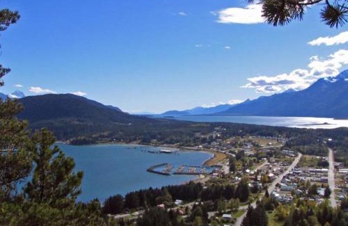 Haines Casa | Suite 2 Lynn View Lodge