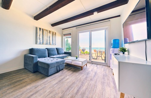 Wainfleet Cabaña | Suite 204: Beautiful 3-Bedroom Beachfront Townhouse