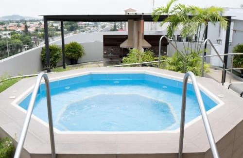 Samborondón Apartamento | Suite 212 Elegante Edificio Samborondon Plaza