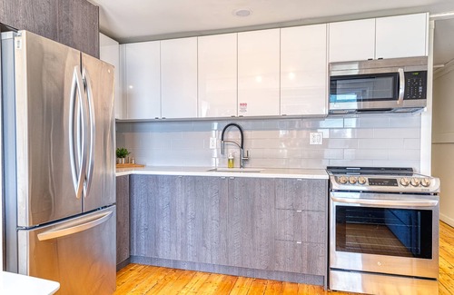 Wainfleet Cabaña | Suite 216: Beautiful 2-Bedroom Beachfront Suite