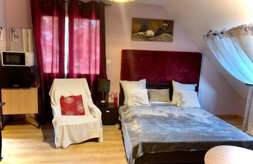 Corbeil-Essonnes Casa | Suite 2Chambres salle de bain privés toilettes Terrasse Parking 30 min de Paris