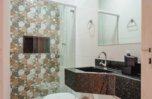 Parque Oasis Villa | Suite 3 with air conditioning, Wi-Fi, minibar, TV and swimming pool. Close to the beach.