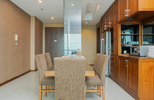 Bangka Apartamento | Suite 3BR Kemang Village Apartment