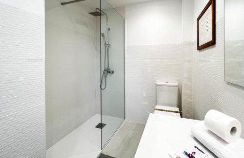 Torre de Benagalbon Apartamento | Suite Añoreta Malaga Parking 101