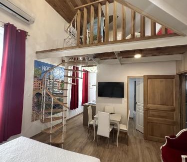 Centre Historique Apartamento | Suite a Mezzanine dans l'Église du Couvent