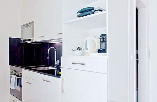 Albisrieden Apartamento | Suite Apartments by Livingdowntown