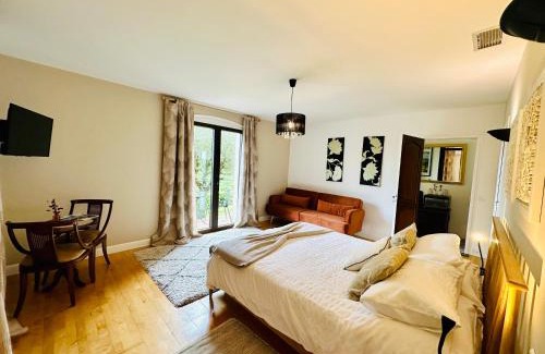 Laujuzan Apartamento | Suite Armagnac, relaxing gite near Nogaro