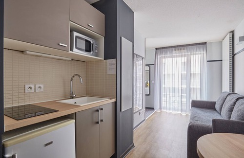 Perrache Apartamento | Suite au Centre de Lyon! Kitchenette Equipée