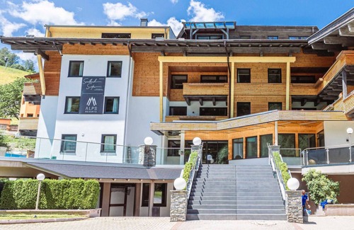 Vorderglemm Apartamento | Suite bis zu 4 P. & Wellnessbereich by Interhome