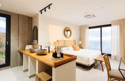 Las Indias Apartamento | Suite con Piscina, Terraza Privada y Espectaculares Vistas al Mar