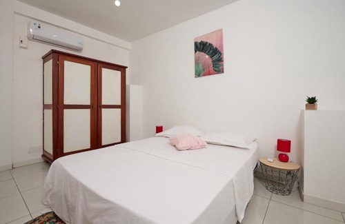 Ducos Apartamento | Suite cosy avec jacuzzi et jardin - BED AND COFFEE CITY