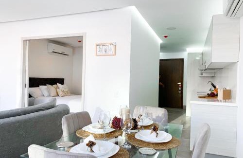 Simon Bolivar Apartamento | Suite de Lujo,cerca del mall del sol, sofa cama, parqueo