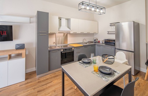 Alba Apartamento | Suite della Rovere - One Bedroom Apartment, Sleeps 2