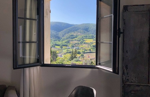 Methamis Casa | Diamantina-Triple-Suite-Bañera de hidromasaje-Vista al campo