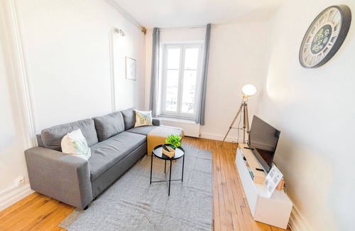 Saint-Pierre - Rene II - Bonsecours Apartamento | Suite double Fabriques, central, parking nearby