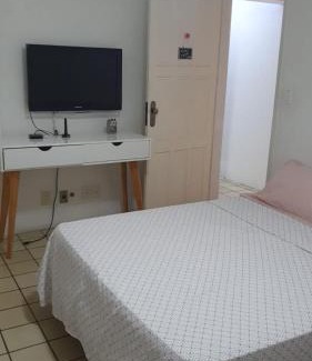 Prado Casa | SUITE e QUARTOS-PERTO da UFPE- MAURICIO de NASSAU e Estacio de Sa - Recife