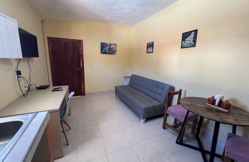 Tuxtla Gutiérrez Apartamento | Suite el Ángel #2, ideal para descansar en un espacio amplio y sereno.