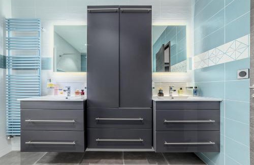 Epone Casa | SUITE ET CHAMBRES COSY CHEZ A&M -ELEGANT HOME, CALME, CAMPAGNE, PARKING gratuit