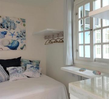 Praia Rasa Casa | Suite Externa com Copa, WiFi e Acesso Independente