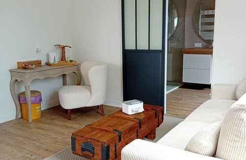 Saint-Come-du-Mont Cama Y Desayuno | Suite Familiale Spacieuse vue sur Plan D'eau et sur les Hauteurs des Marais